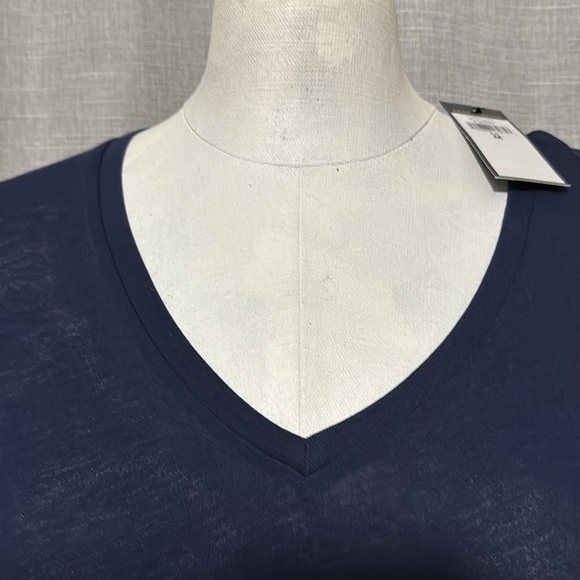 NWT Ralph Lauren Polo Short Sleeve T-Cotton Sz m-Navy-Notched Side Hem-V Neck - Picture 4 of 16